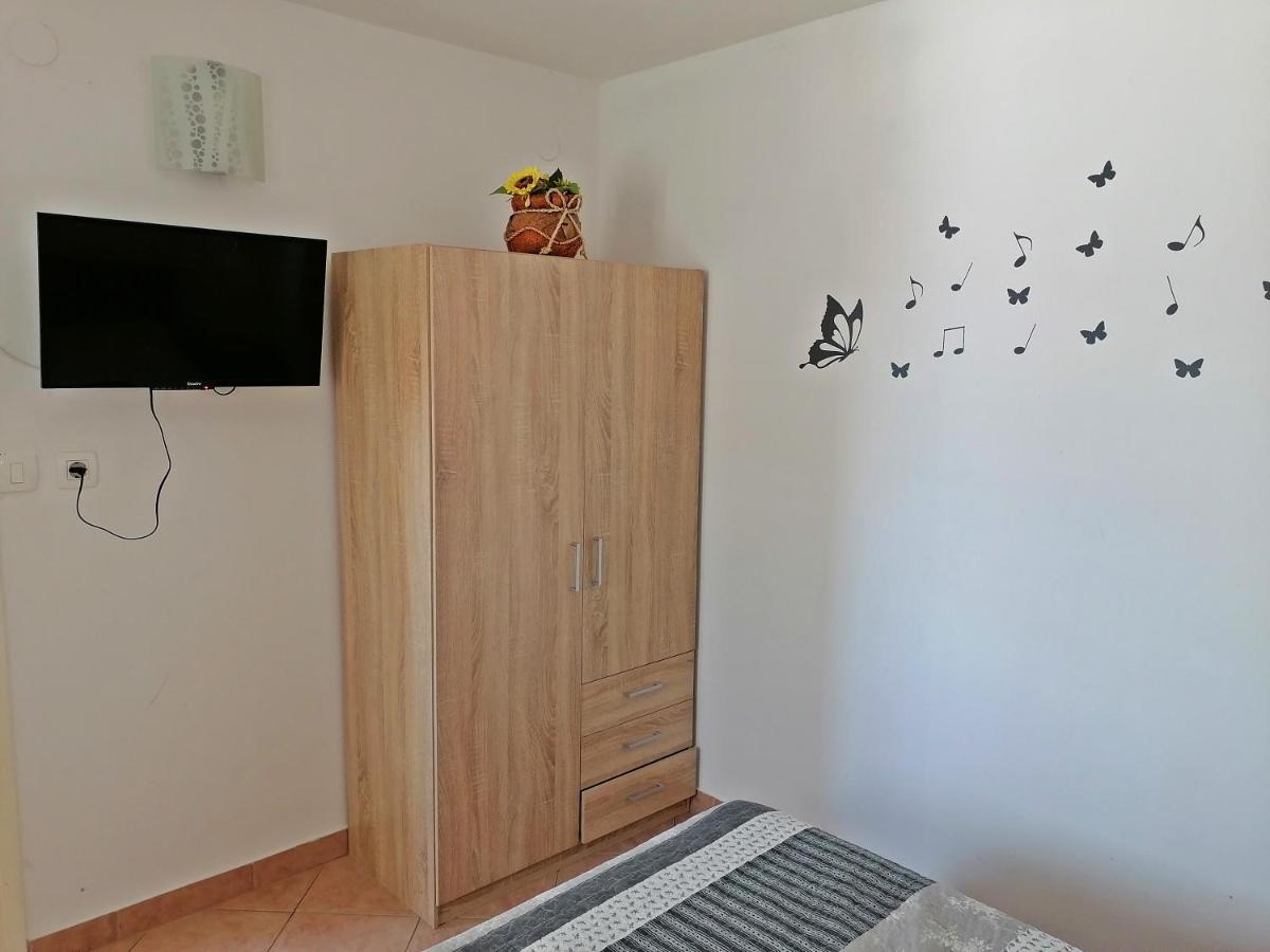 Apartment Ivana バスカ エクステリア 写真